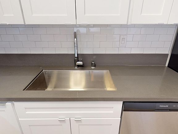5th image of 3245 W Avenue 32 APT 9