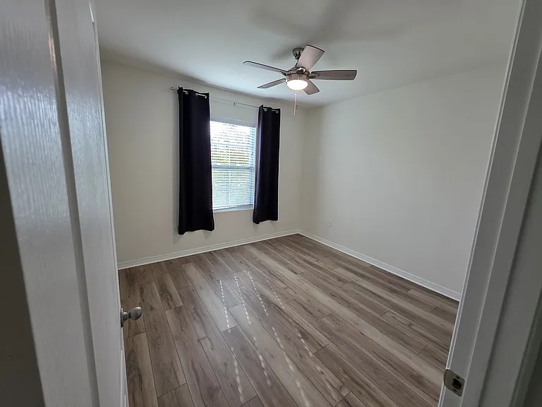 204 Sunset Point Dr — Photo 13