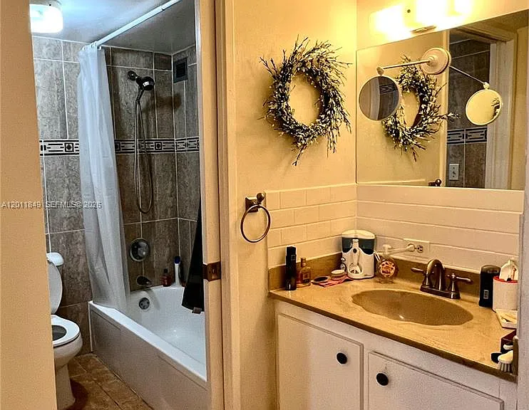 17011 N Bay Rd #918 — Photo 14