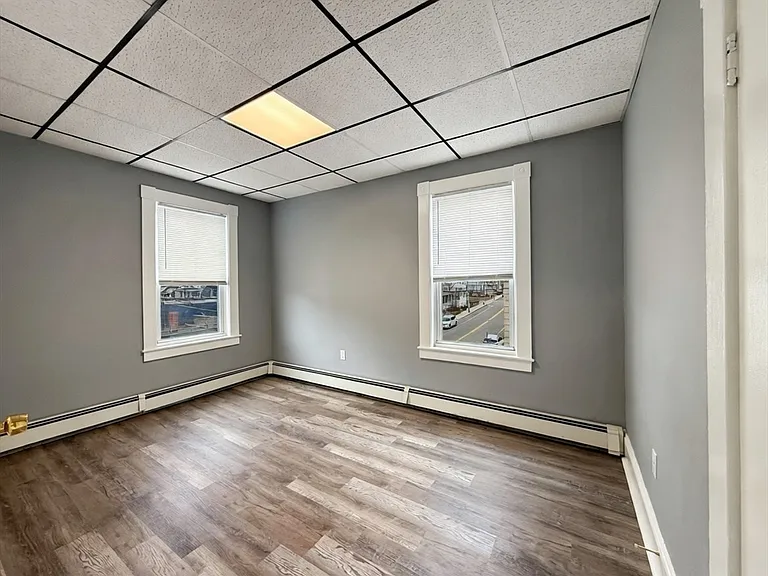 133 University Ave #5 — Photo 8