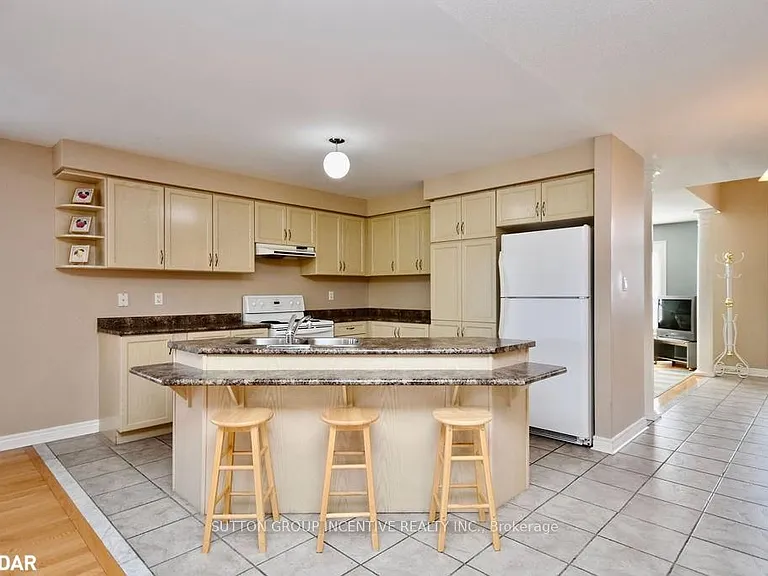 46 Jewel House Ln #1 — Photo 9
