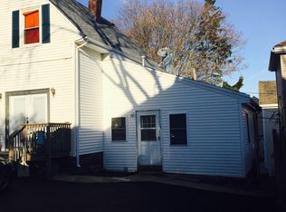 24 School St, Gloucester, MA 01930