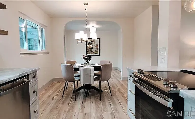 2 bed, 1120 sqft, $3,200 — Photo 4