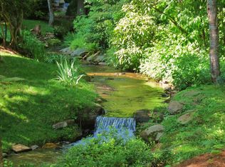 39 Creekside Cv N, Scaly Mountain, NC 28775
