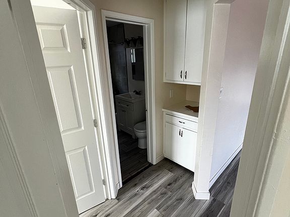 3rd image of 4052 36th St