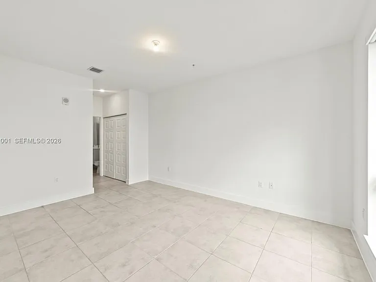 8301 NW 41st St #B-408 — Photo 9