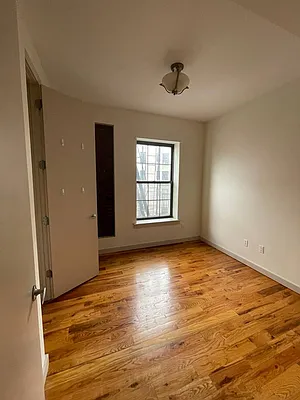 Rented by Greenrock Management | media 12