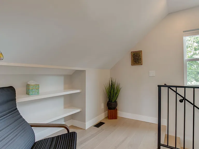 Reading Area
