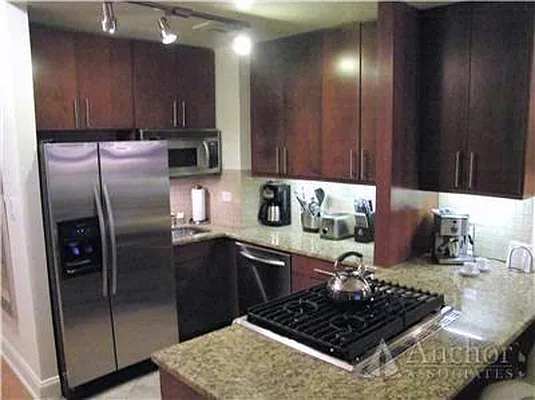 Rented by Anchor Associates | media 11