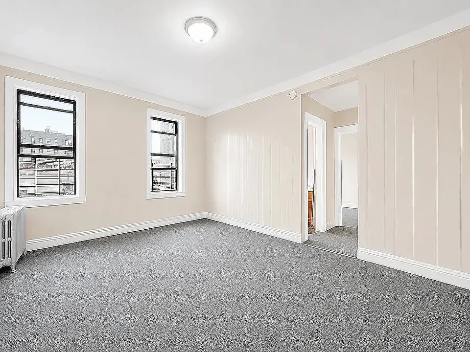 880 Bryant Ave #2C