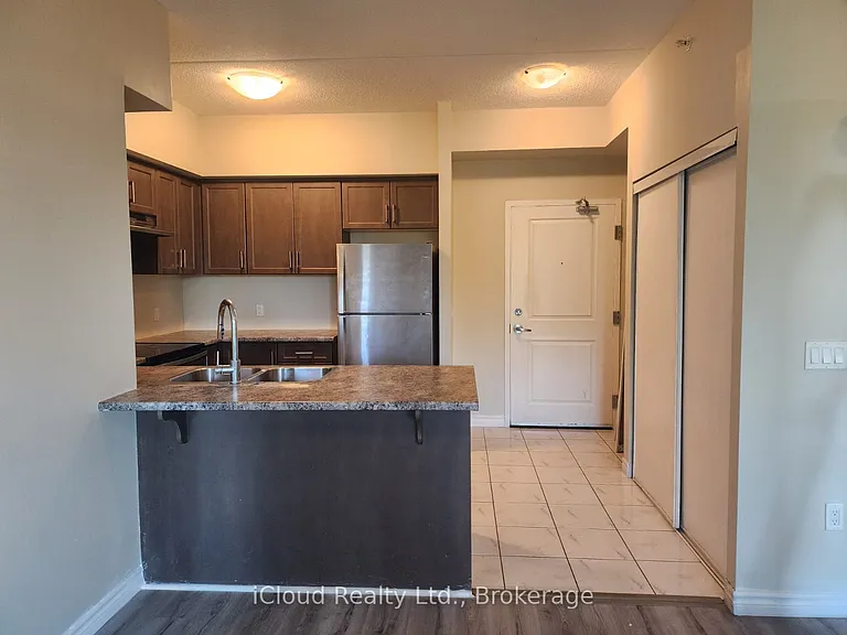 630 Sauve St #103 — Photo 9