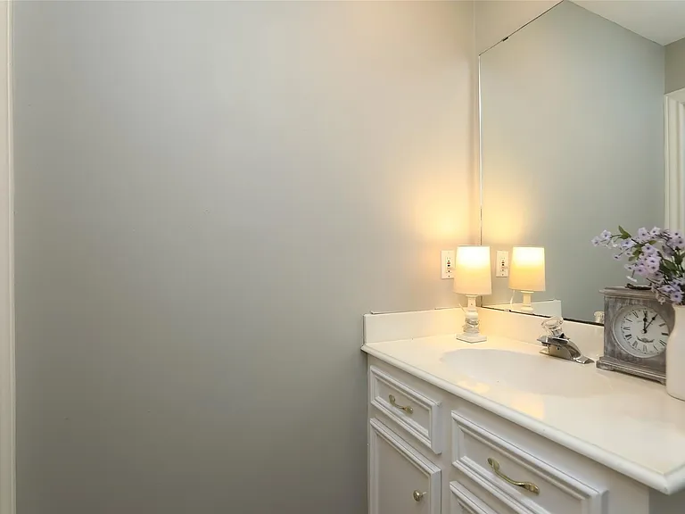 7906 Tizerton Ct — Photo 43