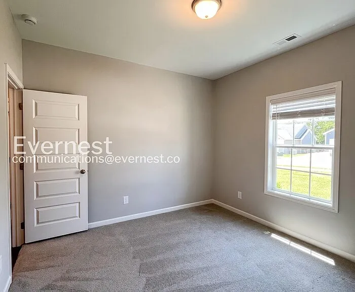 1011 Echo Ridge Rd — Photo 25