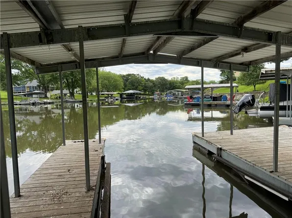 643 Lake Viking Ter, Gallatin, MO 64640