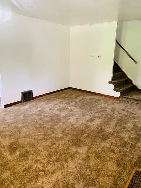 3 bed, 1455 sqft, $1,425 — Photo 3