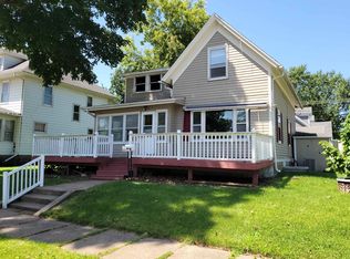 303 Walnut St, Cedar Falls, IA 50613