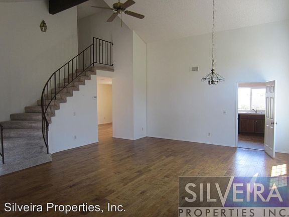 3rd image of 1886 Sequoia Dr