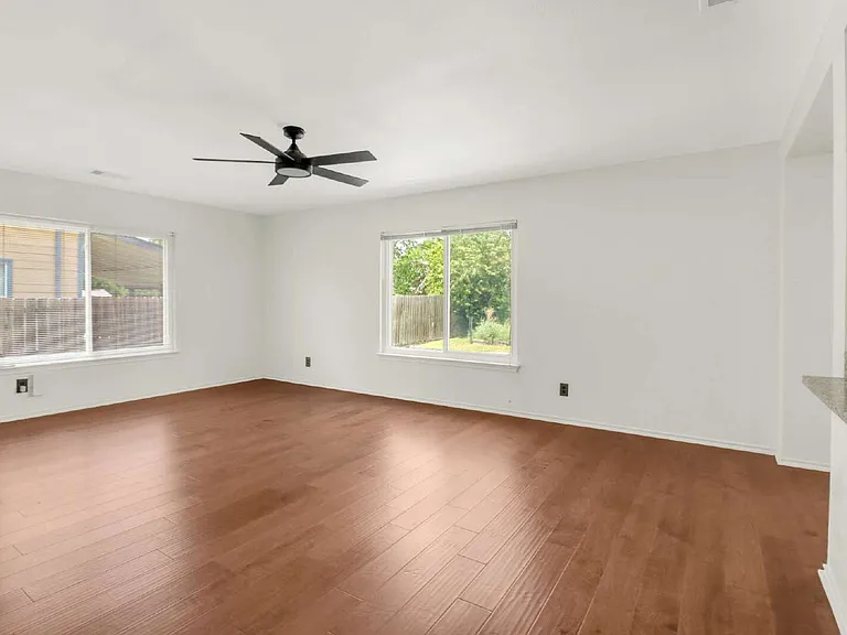 5923 Walnut Mill Dr — Photo 7