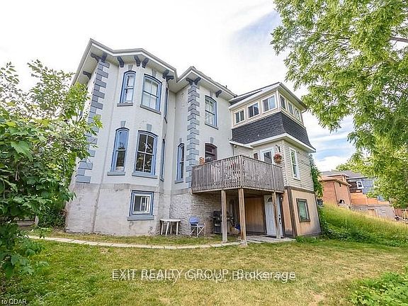 2nd image of 11 Isabel St