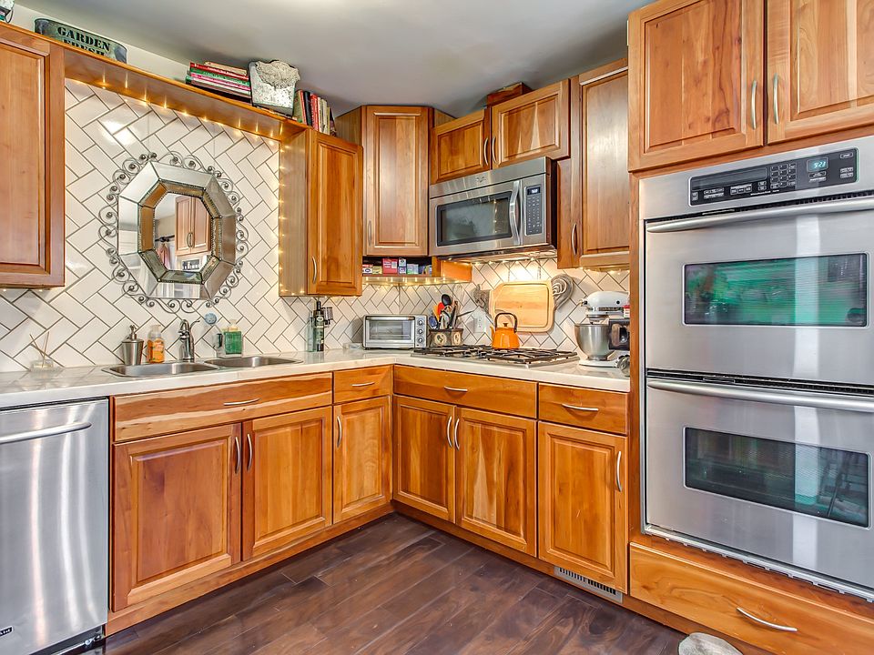 1st image of 548 Doral Country Dr