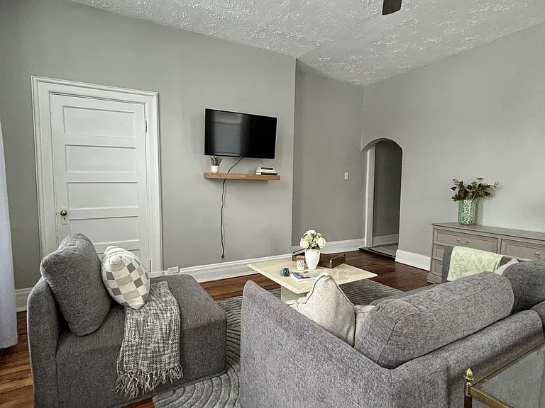 96 Juergens Ave #1 — Photo 17