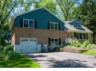 1217 Heather Ln, Wilmington, DE 19803