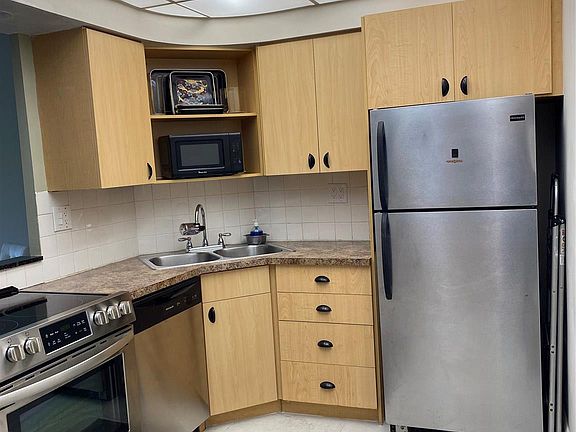 2nd image of 3200 NE 36th Street #418