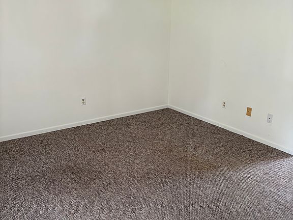 2nd image of 149 Dutch Rd #201