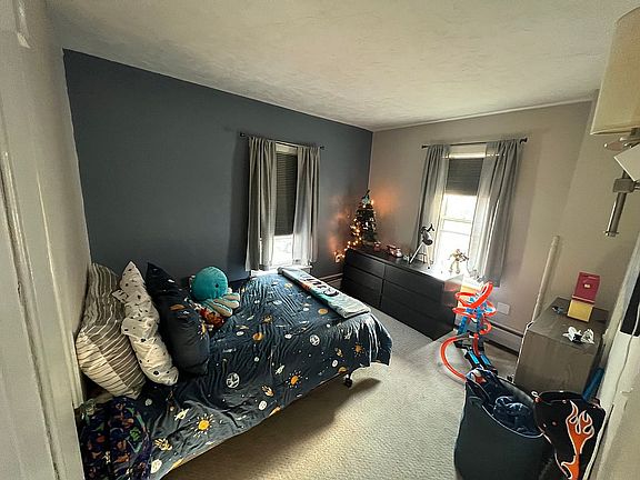 4th image of 2094 Greenawalds Ave