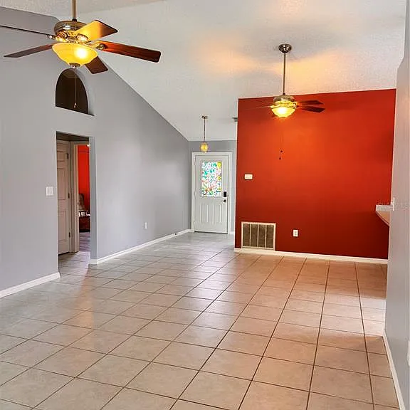 2070 Sarah Louise Dr — Photo 7