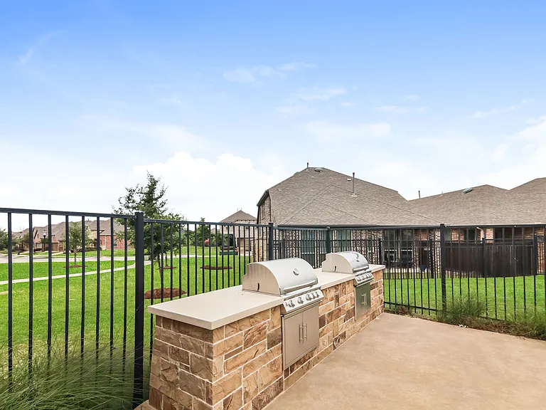 3100 Damsel Sauvage Ln — Photo 35