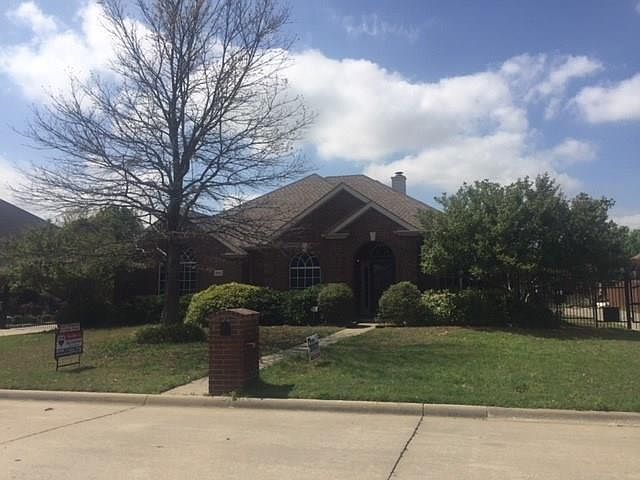 1st image of 2909 Saint Jude Dr