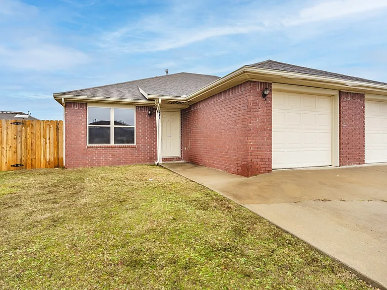 417 E Southern Trace Dr — Photo 19