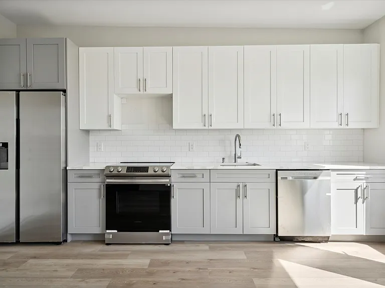 2105-1 Germantown Ave #13 — Photo 30