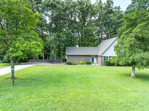 3rd image of 270 Wood Bluff Rd