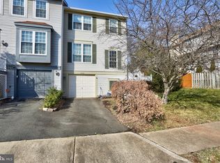 21860 Goldstone Ter, Sterling, VA 20164