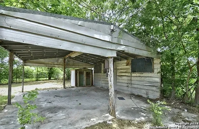 2619 Sleepy Glade St — Photo 17