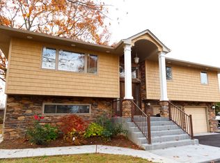 717 Old Bethpage Road, plainview, NY 11803