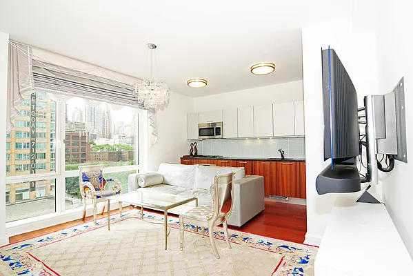 Rented by A & I Broadway | media 14