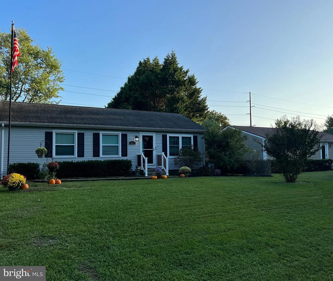 18039 Windward Dr photo 1