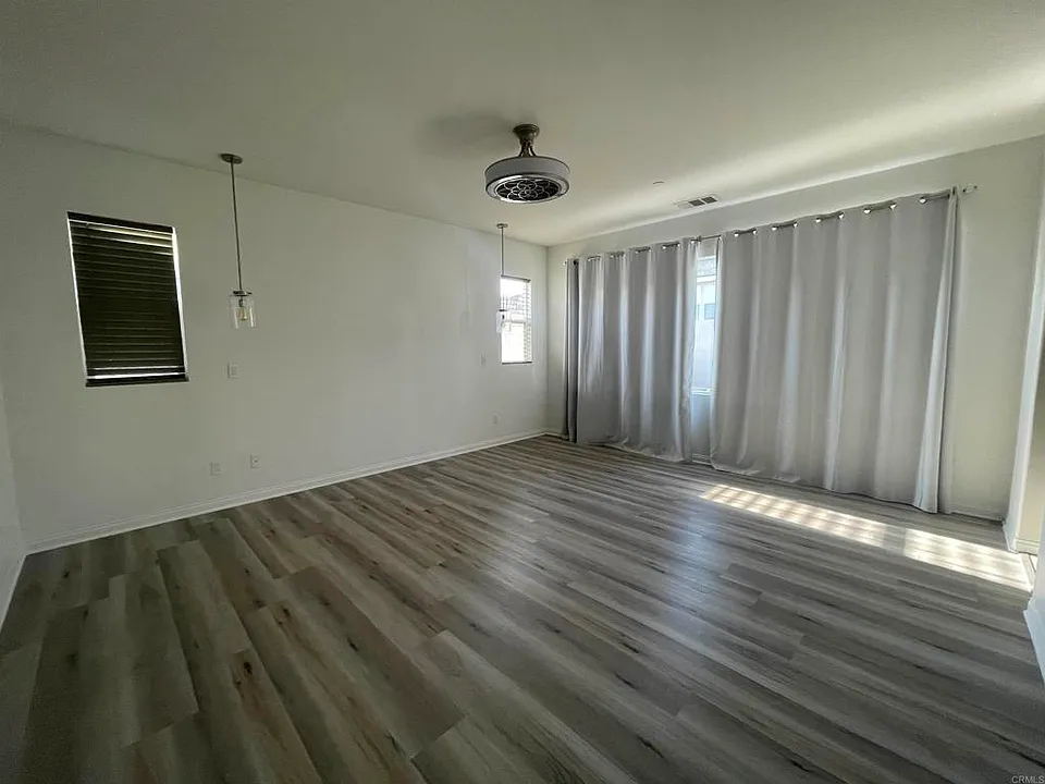 1079 Calle Deceo