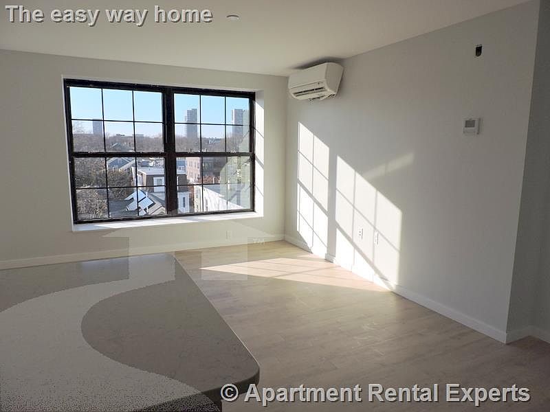 1st image of 10 Soden St #510
