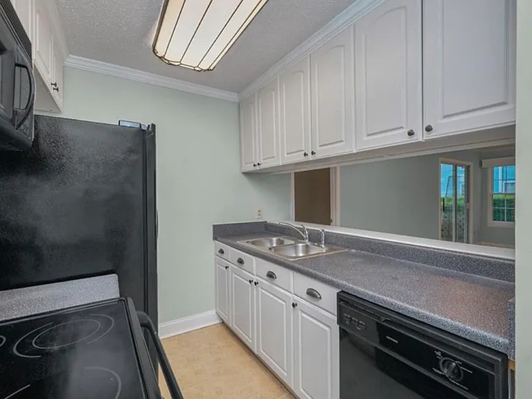 4240 Thalia Station Cir #103 — Photo 14