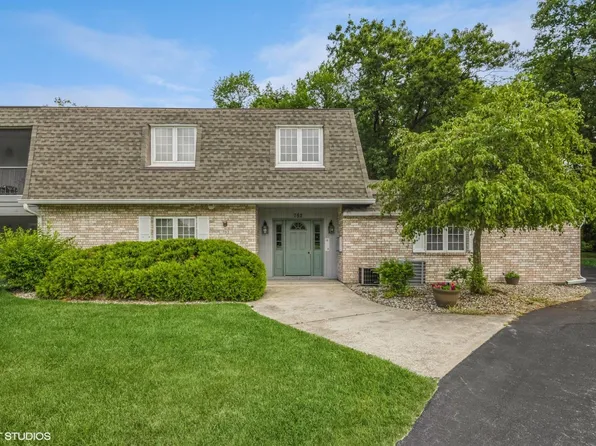 752 Hidden Oak Trl Unit 1-A, Hobart, IN 46342
