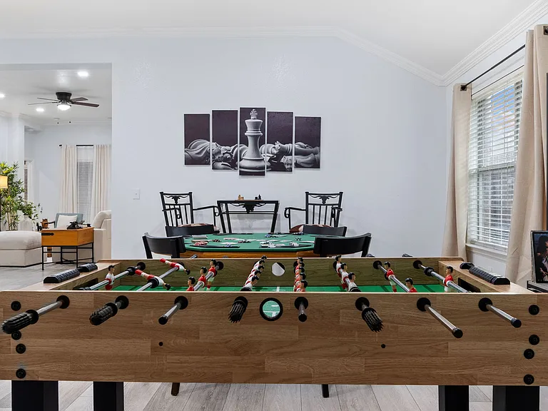 4835 Crown Dr — Photo 10