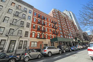 Rented by Cooper & Cooper Real Estate