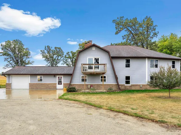 2950 Mission Ave, Fredericksburg, IA 50630