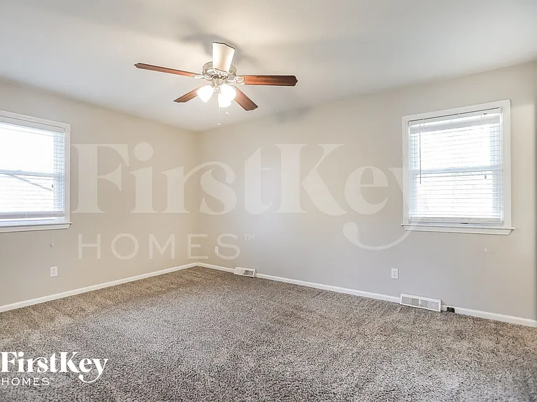 515 NE 98th Ter — Photo 7