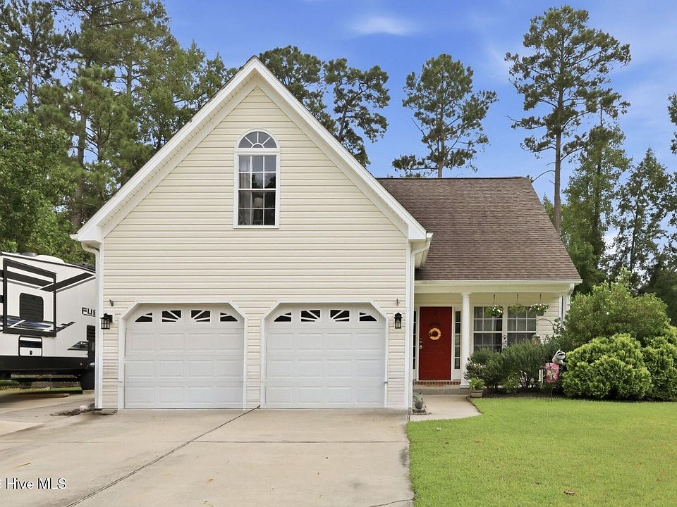 1st image of 413 Lafitte Way