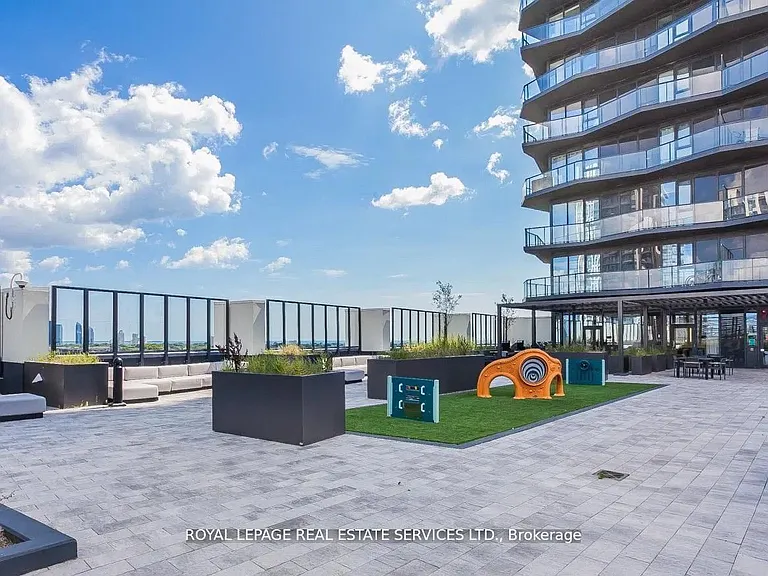 36 Zorra St #523 — Photo 24